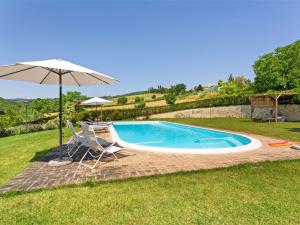 Spacious Holiday Home in Citta di Castello with Pool