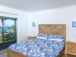 Aqua Palm with Sweeping One Mile Views