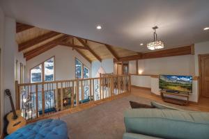 A Blue Sky Lodge