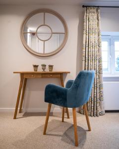 The Three Horseshoes