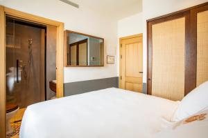 Basic Double Room room in Hotel La Torre del Canonigo - Small Luxury Hotels