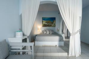 Andromeda Villas & Spa Resort Santorini Greece