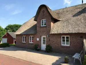 Haus-Dorfstrasse - Stedesand