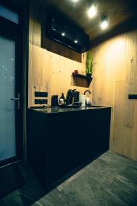 ÖÖD Hötels Rooslepa - Room#1-ÄLSKAR -with sauna