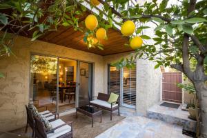 Two-Bedroom Apartment room in Scottsdale Miller condo