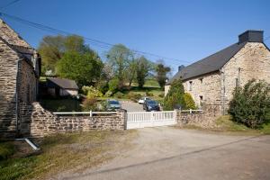 Maisons de vacances Stone cottage with modern cosy interior near to Josselin Perfect retreat for Writers or Star Gazers : photos des chambres