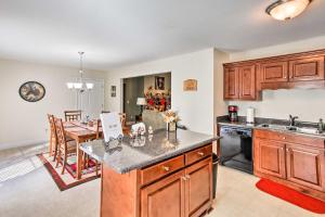 Blairsville Home w Deck & Stunning Mountain Views