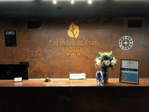 Zaliasis slenis - Self check-in hotel - Free parking