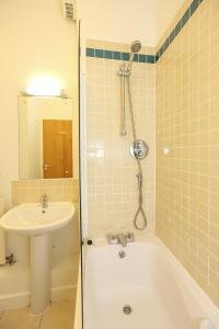 IFSC Townhouse Apartments