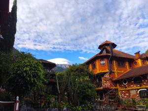 Jardines De Chamana
