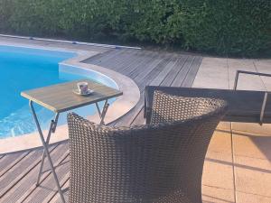 Villas Modern Villa in Brives sur Charente with Private Pool : Villa 4 Chambres