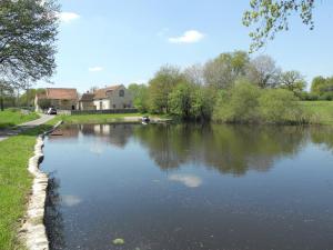 Maisons de vacances Beautiful farmhouse in Braize with private garden : photos des chambres