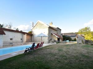 Maisons de vacances Holiday home with private heated pool : photos des chambres
