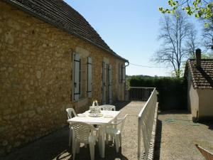 Maisons de vacances Holiday Home in Lamonzie Montastruc with Pool : photos des chambres