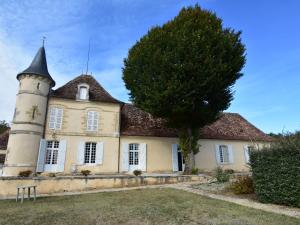 Maisons de vacances Holiday Home in Lamonzie Montastruc with Pool : photos des chambres