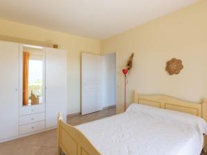 Villas Panoramic view over the sea with private swimming pool : photos des chambres