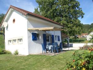 Maisons de vacances Cozy Home in Haut du them ch teau lambert with Garden : photos des chambres