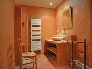 Maisons de vacances Lovely Holiday Home with Private Pool in Campagne-d'Armagnac : photos des chambres