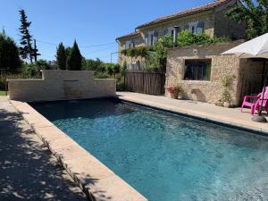 Villas Luxurious Villa in Carpentras with Private Pool : photos des chambres