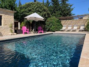 Villas Luxurious Villa in Carpentras with Private Pool : photos des chambres