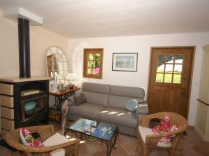 Maisons de vacances Traditional house with garden in Dampsmesnil 15km from Giverny : photos des chambres