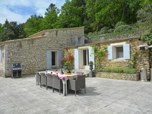 Villas Cozy Villa in M nerbes with Swimming Pool : photos des chambres