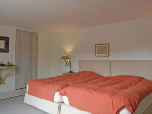 Villas Cozy Villa in M nerbes with Swimming Pool : photos des chambres