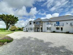 Cosy Apartment in Cornwall near Sea