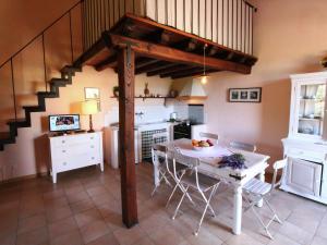 Farmhouse in Montalto near the Sea