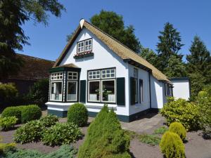 Holiday home near the Drents-Friese Wold
