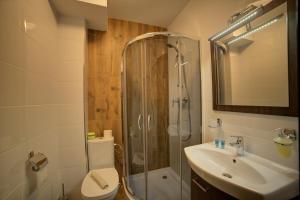 Double Room with Private Bathroom room in Głowatka