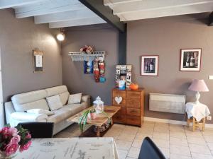 B&B / Chambres d'hotes Chambre PEYROUTAS 