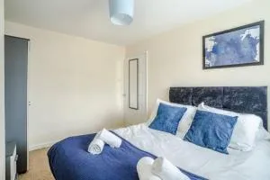 Sleep at The Twyn - TV in Every Bedroom! - Llanedy