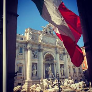 Fontana di Trevi -Appartamento con Vista mozzafiato sulla Fontana più famosa al mondo -Trevinestrome