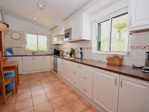 Villa in Albufeira with Pool & Ocean Views