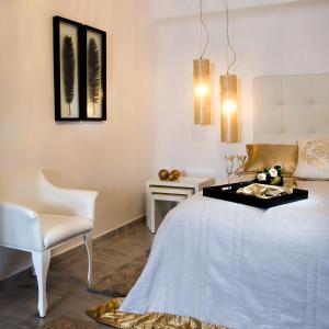 Gold Suites - Small Luxury Hotels of the World Santorini Greece