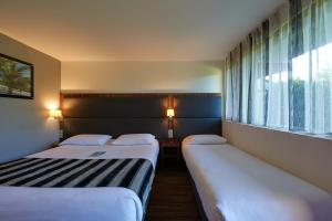 Hotels Kyriad Bordeaux - Merignac Aeroport : Chambre Triple Standard