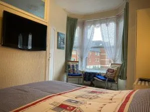 Cumbria Guest House - 莱瑟姆-圣安妮