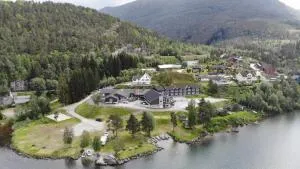 林格莫宾馆 - 旺斯内斯