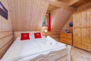 Góralski Domek Skibówki Zakopane by Renters