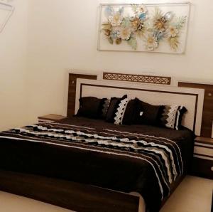 فدية أطفال خشبية مصغرة بيت الدمية مع مجموعة اثاث الأطفال دمية مصغرة Diy تجميع لعب الأيدي على الحرفية نموذج بناء عدة رخيص