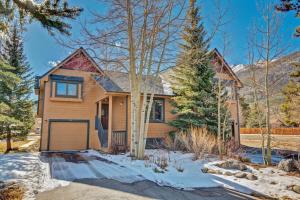 Three-Bedroom Townhouse room in Pitkin Townhome 704