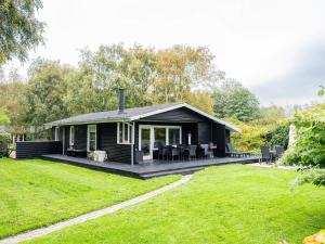 Cozy Cottage Retreat in Bork Havn-By Traum