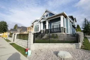 Kim's Place - 吉尔福德