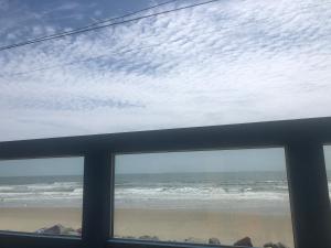 Pé na areia apto Rassy