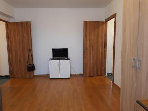 Ultracentral apartment bulevard regele mihai nr 10, sc a ap 16