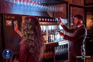 Grape Town Hotel SPA Sport Bowling Squash Restaurant