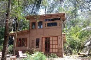 Casita Ecológica en el Bosque - Fomento
