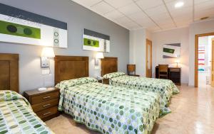 Interconnecting Room (5 Adults) room in Manolo