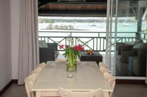 Exclusive penthouse with paradise sea view